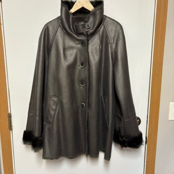 GEORGEOUS LIKE NEW COLDWATER CREEK WOMENS FAUX LEATHER/FUR COAT. SZ. 18 ($299) - Picture 4 of 6